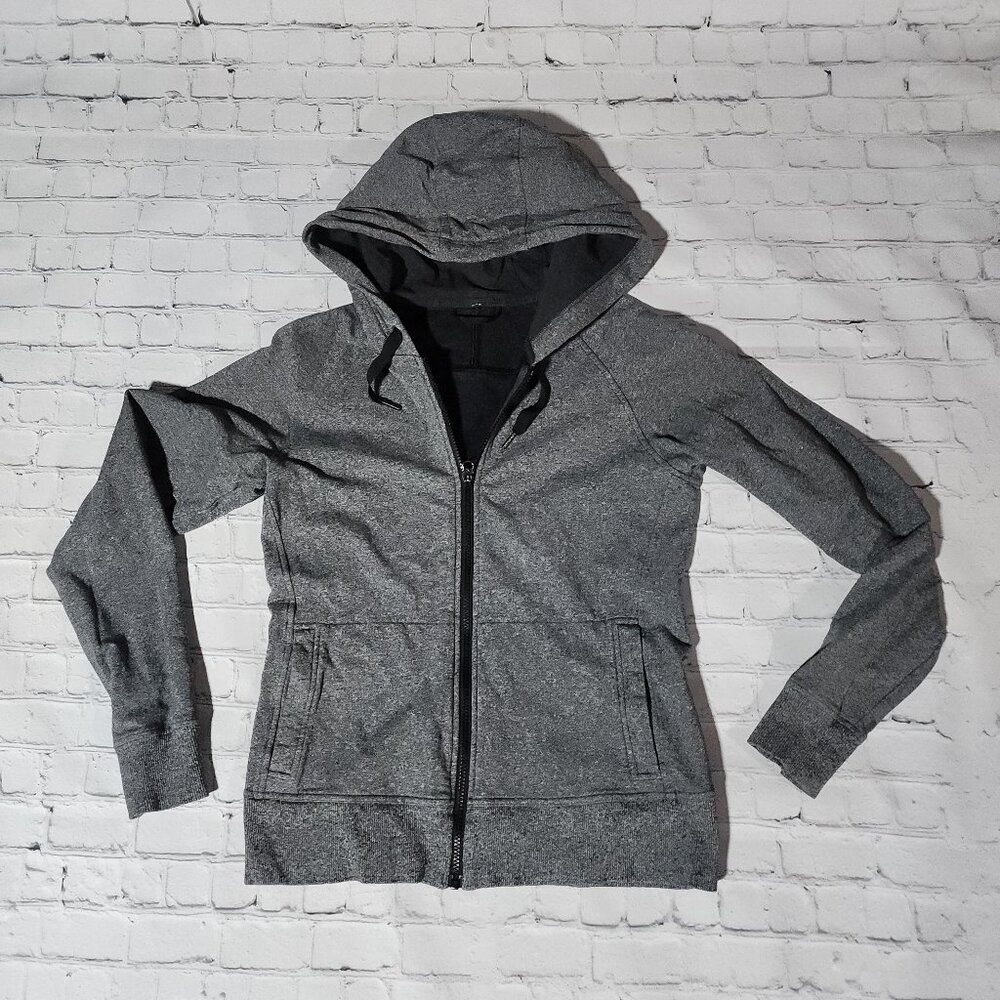 LULULEMON ZIP UP HOODIE